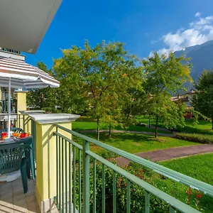 Budget Village - Porto Letizia ** Porlezza